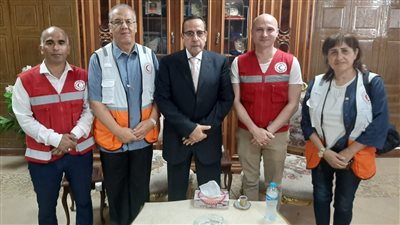 محافظ شمال سيناء يستقبل مديري الهلال الأحمر المصري والفلسطيني