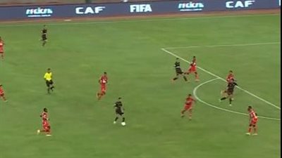 الدوري الأفريقي، رضا سليم يحرز هدف الأهلي الأول في سيمبا 