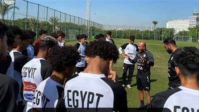 أبو الوفا يرأس بعثة منتخب الشباب إلى تونس