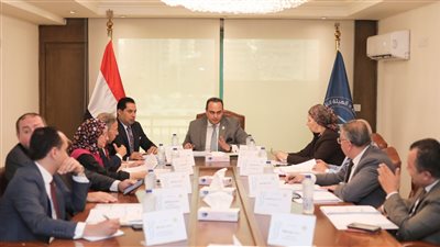 مجلس إدارة الرعاية الصحية يوافق على مشروع قرار حوافز إضافية للعاملين بالمناطق النائية