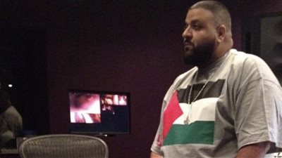 دي جي خالد يتعرض لهجوم بسبب سكوته عن الحرب علي غزة