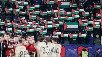 بعد تصريح مهاجم إسرائيلي، أعلام فلسطينية تملأ ملعب أوساسونا 