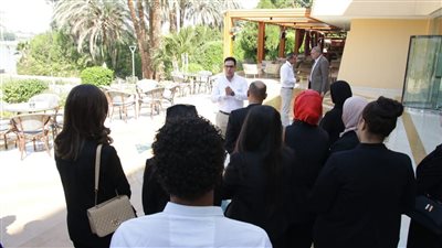 تدريبات عملية لطلاب برنامج تكنولوجيا الخدمات الفندقية بجامعة طيبة التكنولوجية