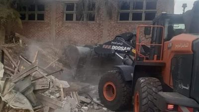 إزالة 9 حالات تعدى ومخالفات بناء بالمحلة فى الغربية (صور)