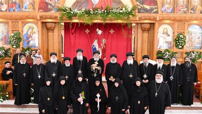 البابا تواضروس يصلي قداس رهبنة 16 راهبة لـ 4 أديرة