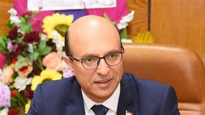 تكليف الدكتور خالد عبد العزيز قائما بعمل مدير مستشفى جامعة أسيوط الرئيسي