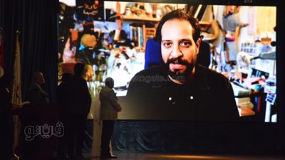 أحمد أمين: مستقبل الفن في مصر خارج من مسرح الجامعة (صور)