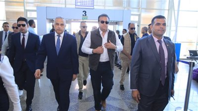 محافظ سوهاج يستقبل وزير الصحة والسكان (صور)