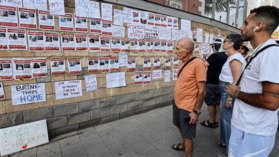 صحيفة عبرية: إسرائيل تنفي تأجيل عملياتها في غزة بسبب الأسرى