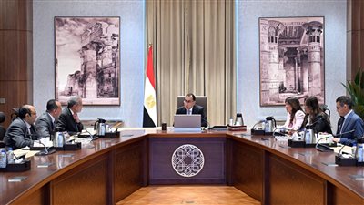 رئيس الوزراء يتابع تطوير المجمعات الاستهلاكية وبرنامج الشراكة مع القطاع الخاص