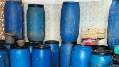 ضبط 3 أطنان مخلل غير صالح للاستهلاك الآدمي بالبحيرة (صور)