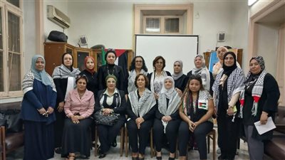 قيادات نسائية بالمصري الديمقراطي تزور اتحاد المرأة الفلسطينية بالقاهرة