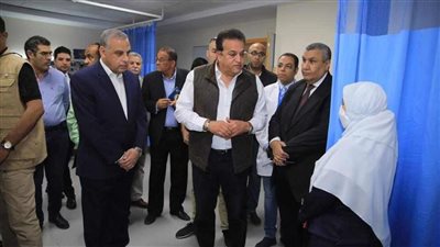 وزير الصحة ومحافظ سوهاج يتفقدان مستشفى طهطا العام (صور)