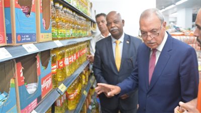 محافظ القليوبية يتفقد تنفيذ مبادرة تخفيض أسعار السلع الغذائية