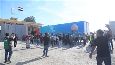 قطر تطلب دخول المساعدات لغزة لدفع المفاوضات، ونتنياهو يشترط للموافقة 