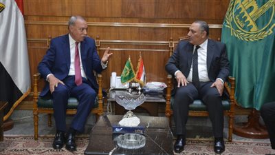 محافظ القليوبية يستقبل مدير المركز الوطني لتخطيط استخدامات أراضي الدولة 