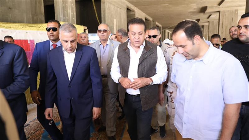 جولة تفقدية لوزير