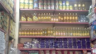 محافظ قنا يتفقد تطبيق مبادرة تخفيض الأسعار بأبوتشت