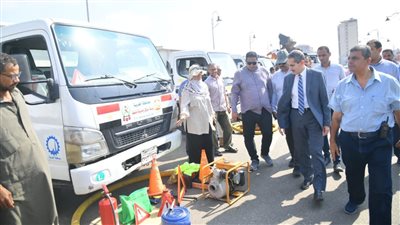محافظ الغربية يتفقد اصطفاف معدات طنطا وجاهزيتها لإدارة الأزمات والكوارث