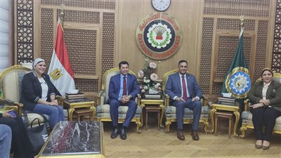 محافظ الدقهلية يستقبل وزير الشباب والرياضة (صور)