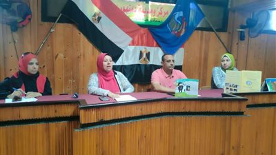 ندوة توعوية عن مرض البروسيلا وإنفلونزا الطيور بدمنهور (صور)