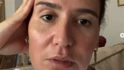 هنا شيحة باكية: أهل فلسطين معدمين وفيه مليون طريقة نساعدهم بيها (فيديو)