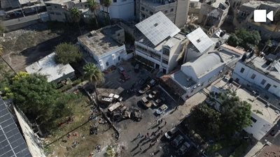 رئيس وزراء بريطانيا يستفز العرب والمسلمين برواية جديدة عن صاروخ مستشفى المعمداني