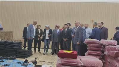 وزير الشباب ومحافظ الدقهلية في جولة تفقدية داخل نادي جزيرة الورد 