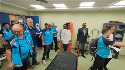 وفد الأطباء التركي يتفقد مستشفى العريش العام 