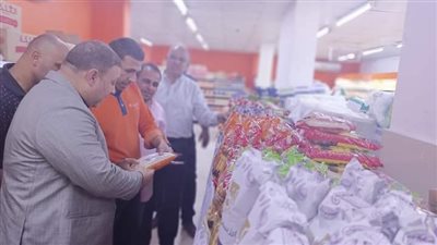 جولات مرورية على الأسواق لمنع التلاعب والمغالاة في الأسعار بالبحيرة (صور) 