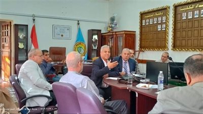 نقيب أطباء دمياط في زيارة لكلية طب الأزهر 