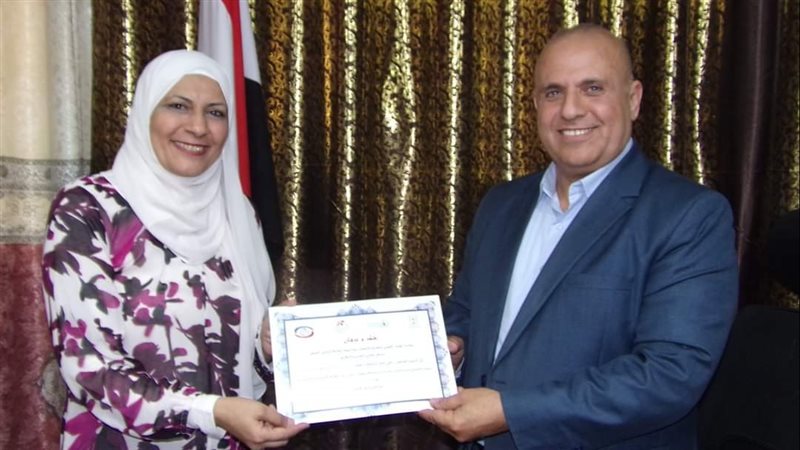 تكريم وكيل وزارة