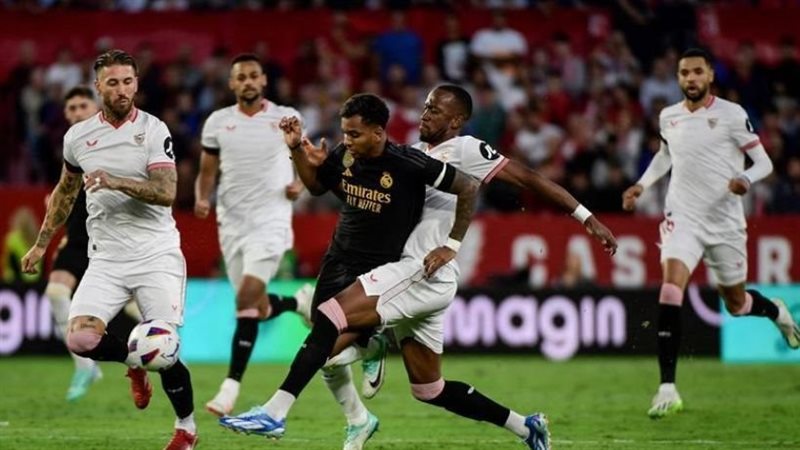 ريال مدريد وإشبيلية،