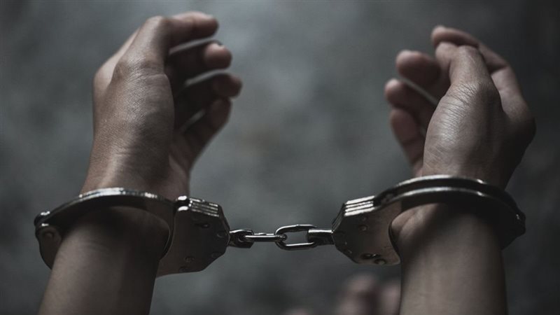 حبس شخصين بتهمة غسل