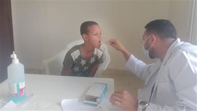 الكشف على 553 مواطنا في قافلة سكانية بالبحيرة 