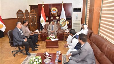  محافظ مطروح يلتقي المستشار محمد الكعبى بشئون الرئاسة الإماراتية (صور)