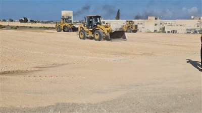 مجلس مدينة الشيخ زويد يواصل العمل على إنشاء مستشفى ميداني لعلاج مصابي غزة (فيديو)