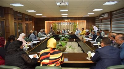 الكشف على 540 مواطنا في قوافل طبية لجامعة أسيوط 