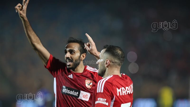 لاعبو الأهلي يدعمون