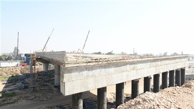 20 صورة ترصد أعمال محور قنا الجديد