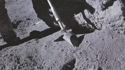 جاروف طوله 14 سم بـ 875 ألف دولار