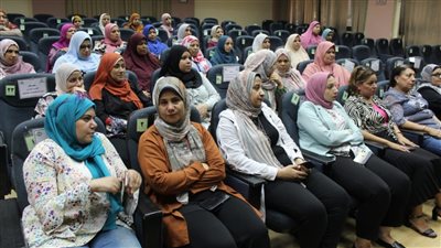 قها للصناعات الكيماوية تنظم ندوة توعوية للعاملات حول التغذية السليمة