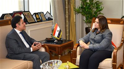 وزيرة الهجرة تستقبل السفير المصري الجديد في نيوزيلندا لبحث التعاون