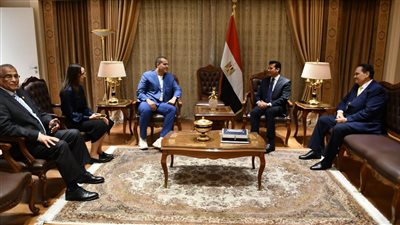 تفاصيل لقاء وزير الرياضة مع رئيس الاتحاد الدولى للملاكمة