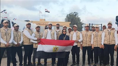 الأزهر يرسل 18 شاحنة مساعدات إلى غزة (صور)