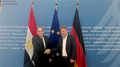 وزير التجارة والصناعة يلتقي نظيره الألماني لبحث سبل تعزيز العلاقات الاقتصادية