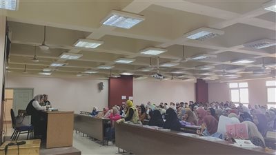 حصلت على الماجستير ومازالت شغوفة بالعلم، صاحبة الـ 81 عاما طالبة بالفرقة الأولى بآداب إنجليزي المنصورة