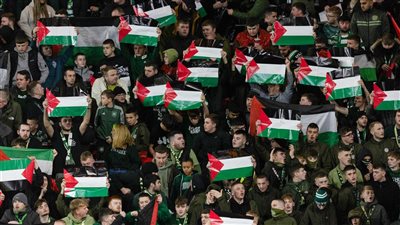 جماهير سيلتيك ترفع أعلام فلسطين في مواجهة أتليتكو مدريد بدوري أبطال أوروبا (صور)