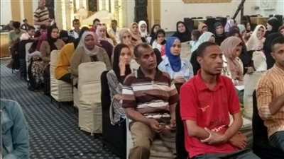 ندوة عن ريادة الأعمال ندوة بمراكز شباب الأقصر