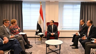 مدبولي لرئيس البنك الأوروبي: المشروعات التنموية الكبري وفرت ملايين فرص العمل في مصر 